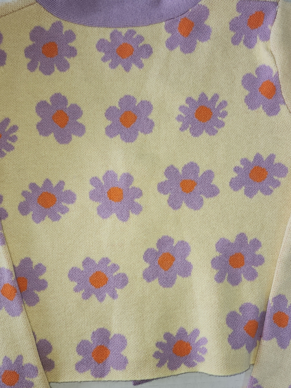 Pastel Daisy Knit Cardigan 🌼 Lavender & Cream Cropped Cottagecore Sweater - Picture 4 of 6